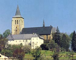 Stiftskirche mit Stift